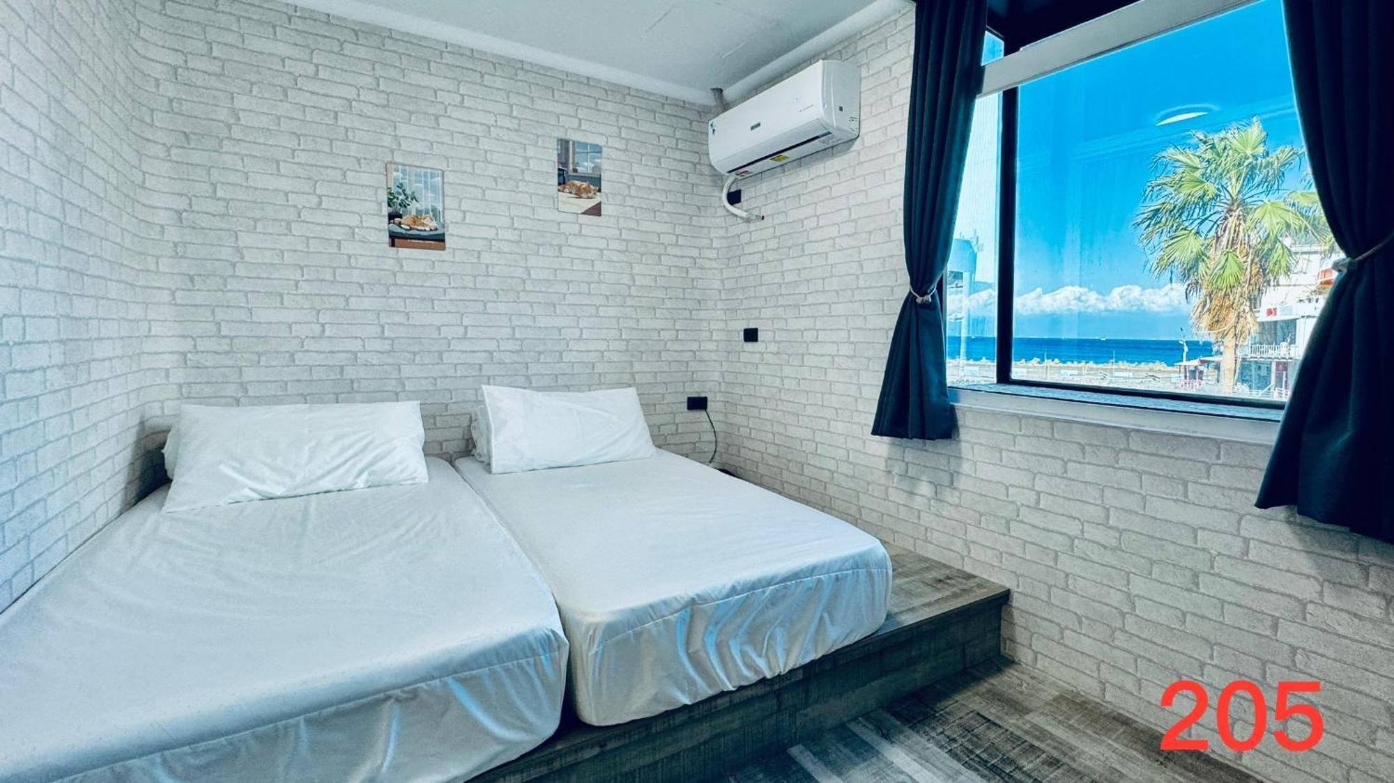 Stay Hotel остров Ламай Екстериор снимка